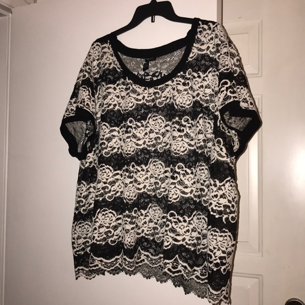 Black and white top